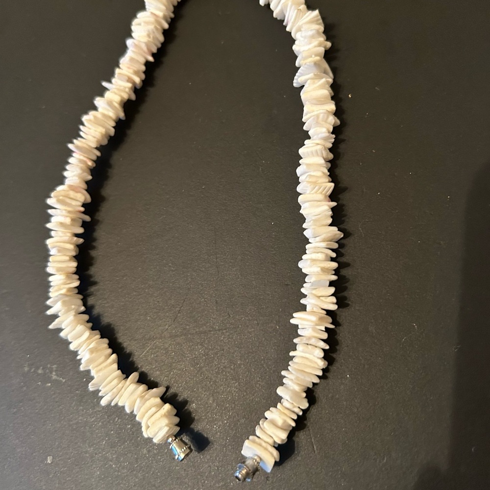 2 PUKA BEADS PURCHASED IN HAWAII.  Screw fastener. 18” & 16 length. UNISEX. - Picture 5 of 6